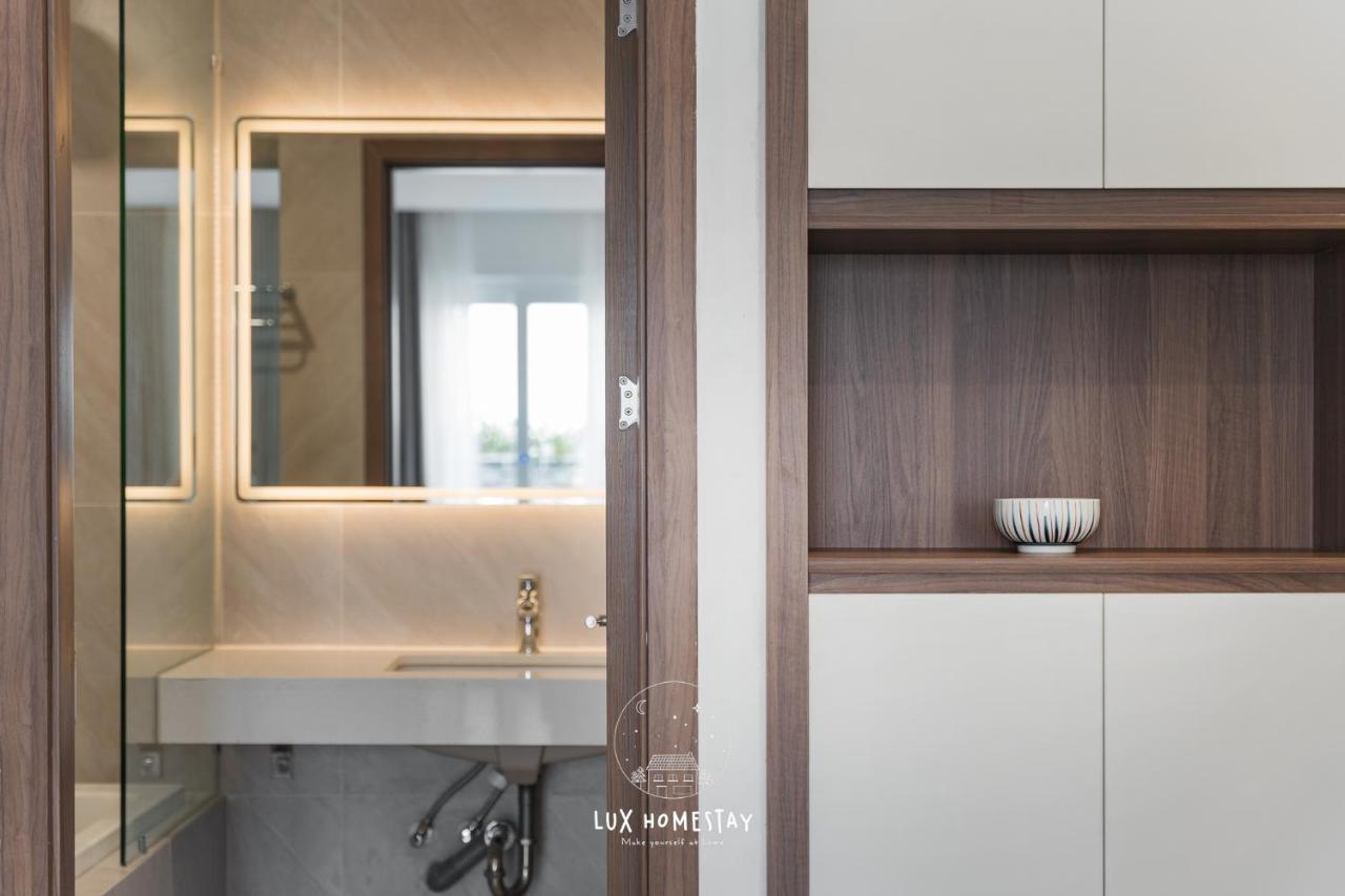 Lux Westlake Studio Hanoi Kültér fotó